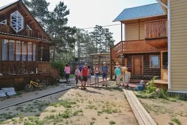 028 Reisen Transib Gruppe Baikal Insel Olchon.jpeg