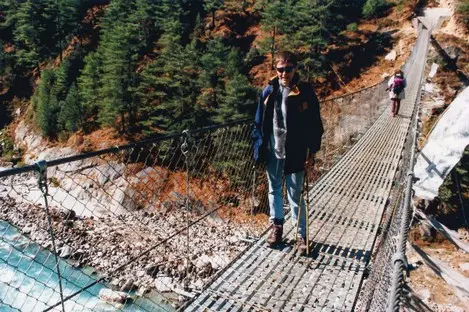 017 Dudh Koshi Nepal Hängebrücke.jpg